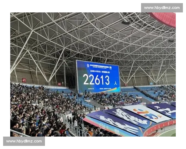 盐城主场 2-0 力克镇江！31833 名球迷见证苏超榜首之争