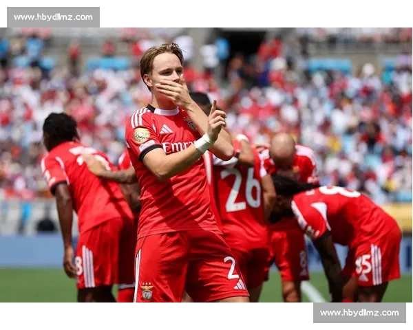 小猪助威拜仁世俱杯：延续全胜传奇，剑指冠军！