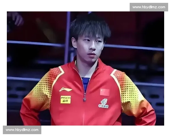 林高远与时尚才女合影引热议 工作室澄清：仅是跨界合作